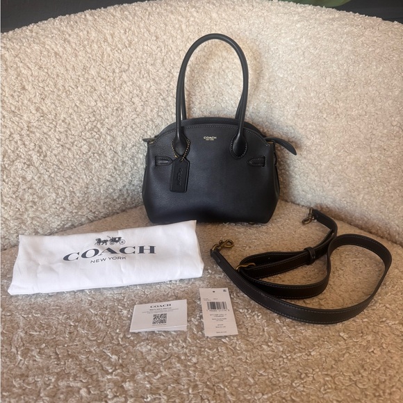 NWT Coach Empire 21-